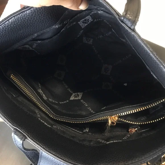 Anne Klein Crossbody & Shoulder Bag Women Black Excellent Condition - Picture 12 of 13
